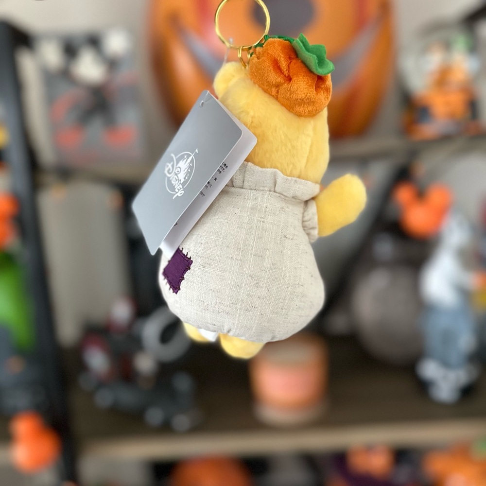 NWT Tokyo Disney Halloween 2025 Winnie the Pooh Candy Costume Plush Keychain - Picture 3 of 5